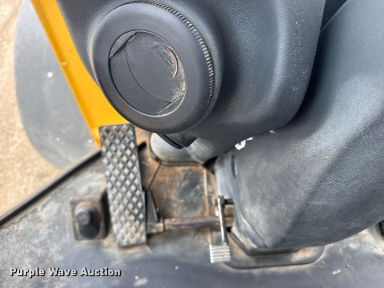 image for item FB6968 2013 John Deere 524K wheel loader