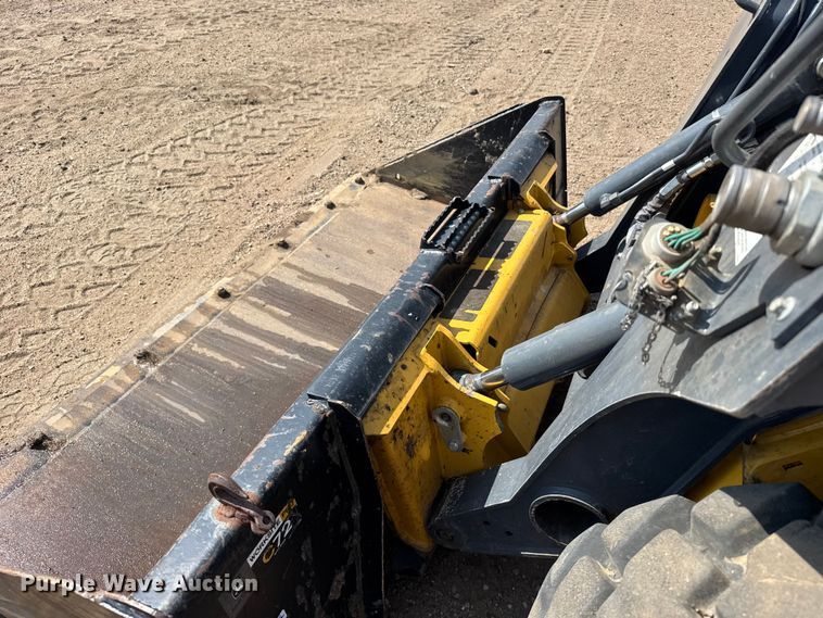 image for item FB6984 2020 John Deere 320G skid steer loader