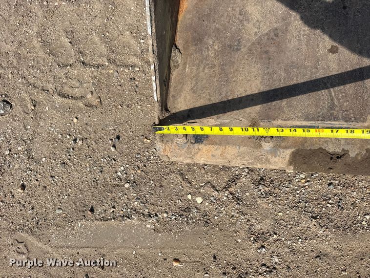 image for item FB6984 2020 John Deere 320G skid steer loader