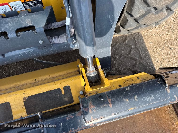 image for item FB6984 2020 John Deere 320G skid steer loader