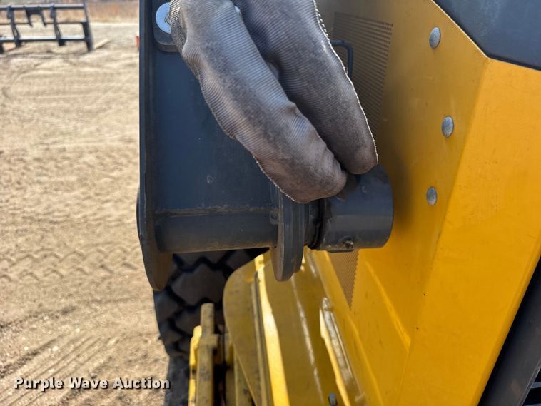 image for item FB6984 2020 John Deere 320G skid steer loader