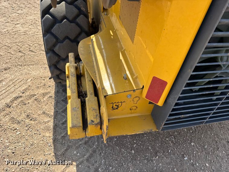 image for item FB6984 2020 John Deere 320G skid steer loader