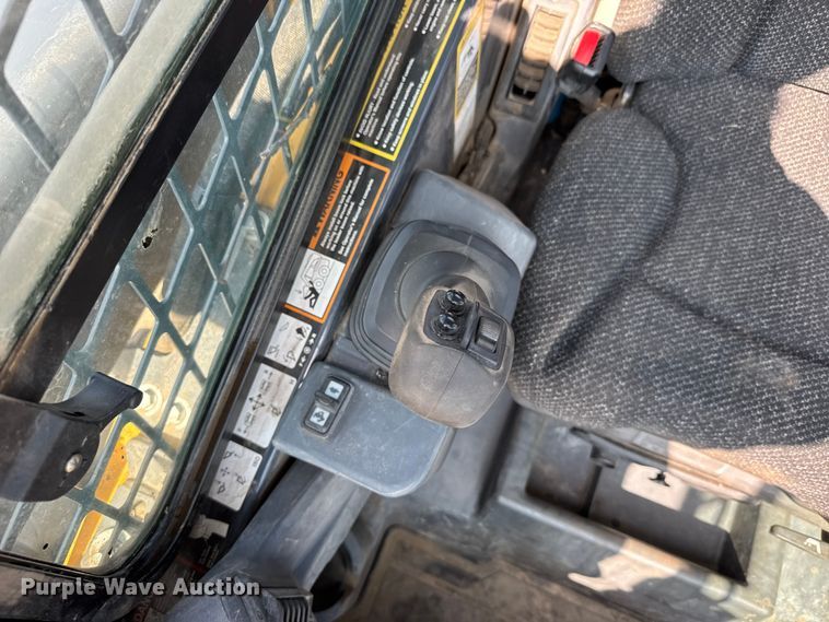 image for item FB6984 2020 John Deere 320G skid steer loader