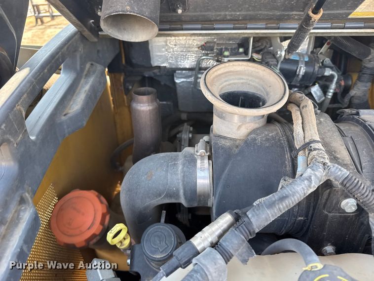 image for item FB6984 2020 John Deere 320G skid steer loader