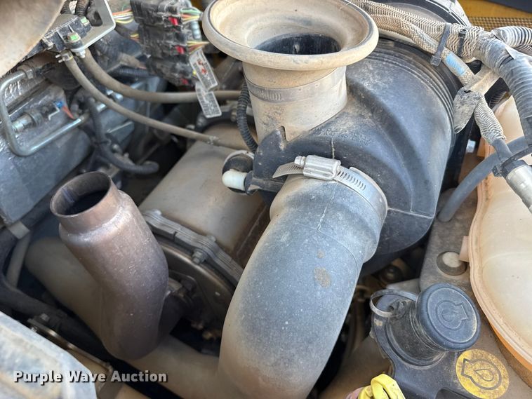 image for item FB6984 2020 John Deere 320G skid steer loader