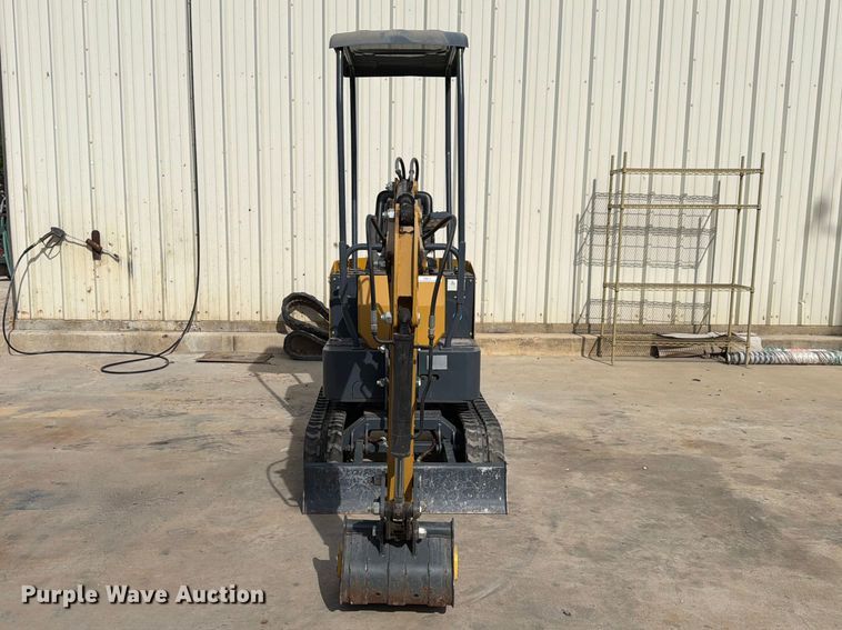 image for item FB8014 Agrotk H12 mini excavator