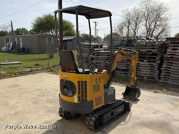 image for item FB8014 Agrotk H12 mini excavator