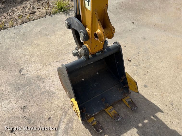image for item FB8014 Agrotk H12 mini excavator