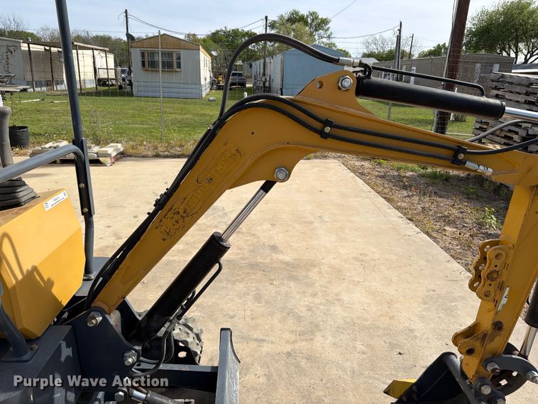 image for item FB8014 Agrotk H12 mini excavator