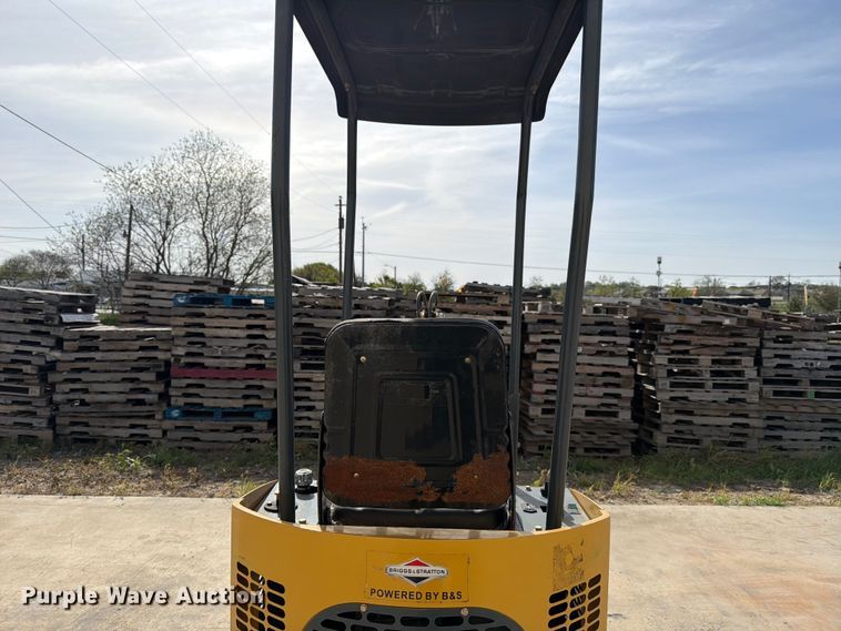 image for item FB8014 Agrotk H12 mini excavator