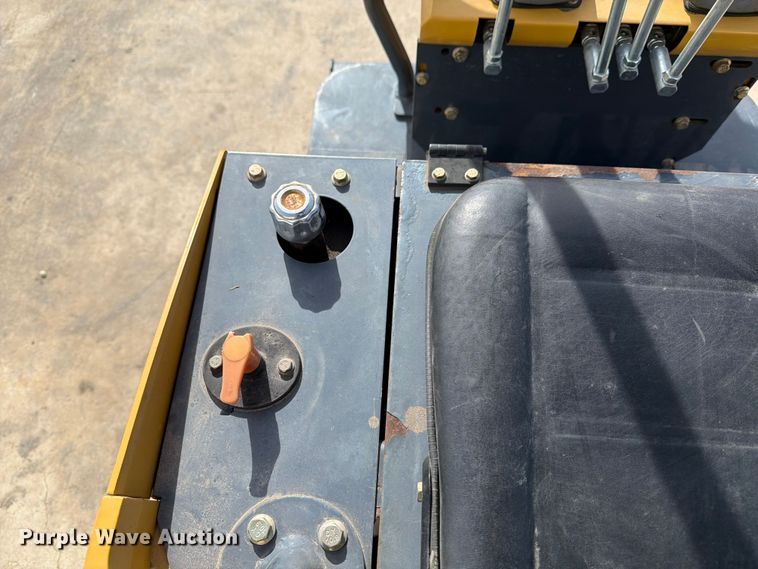 image for item FB8014 Agrotk H12 mini excavator