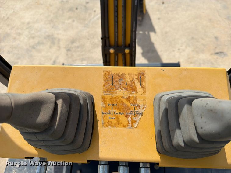 image for item FB8014 Agrotk H12 mini excavator