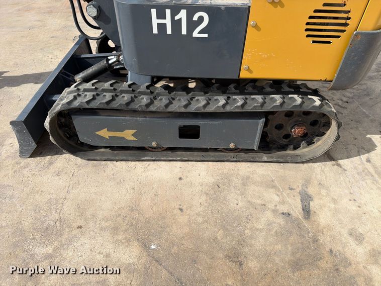 image for item FB8014 Agrotk H12 mini excavator