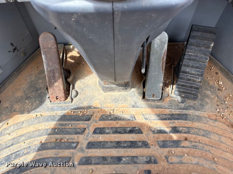 image for item FC2027 2010 Komatsu WA250-6 wheel loader