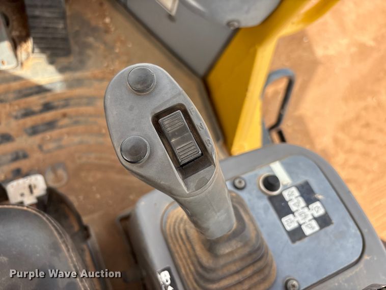 image for item FC2027 2010 Komatsu WA250-6 wheel loader