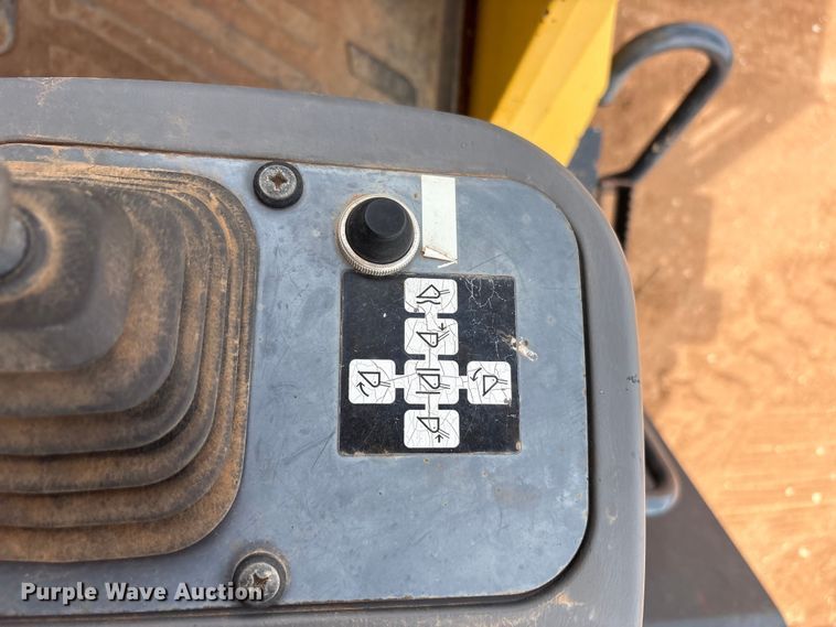 image for item FC2027 2010 Komatsu WA250-6 wheel loader