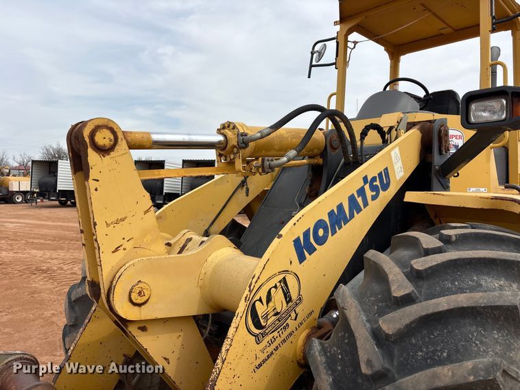 image for item FC2028 2005 Komatsu WA-250-5 wheel loader