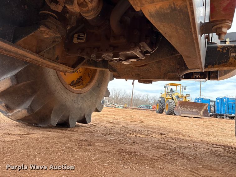 image for item FC2028 2005 Komatsu WA-250-5 wheel loader