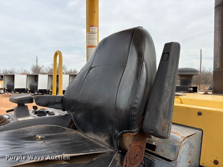 image for item FC2028 2005 Komatsu WA-250-5 wheel loader