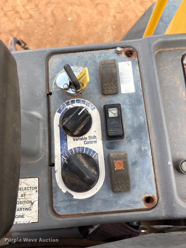 image for item FC2028 2005 Komatsu WA-250-5 wheel loader