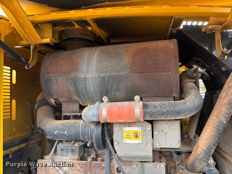 image for item FC2028 2005 Komatsu WA-250-5 wheel loader