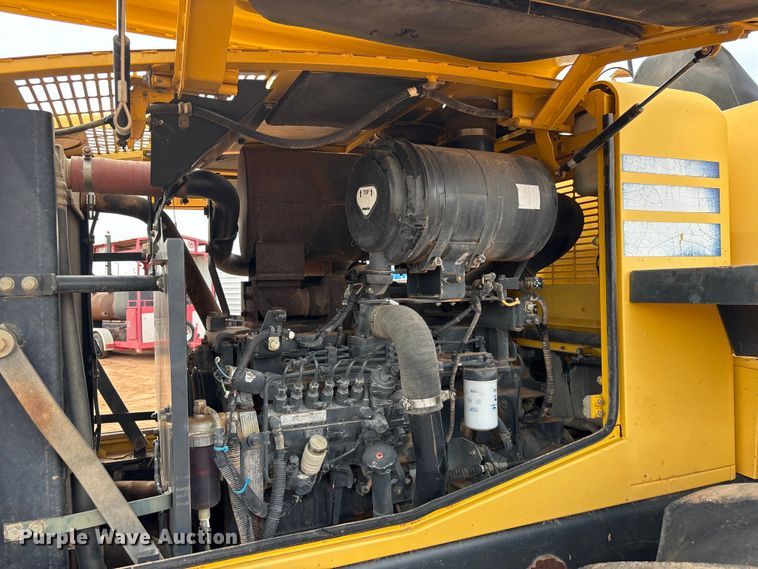 image for item FC2028 2005 Komatsu WA-250-5 wheel loader