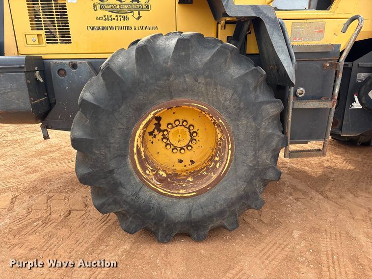 image for item FC2028 2005 Komatsu WA-250-5 wheel loader
