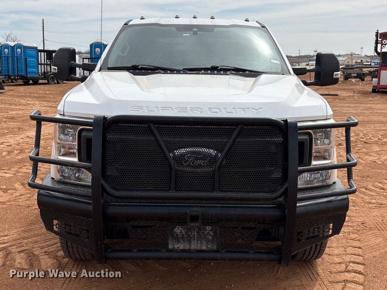 image for item FC2029 2020 Ford F350 Super Duty XL Crew Cab flatbed pickup truck