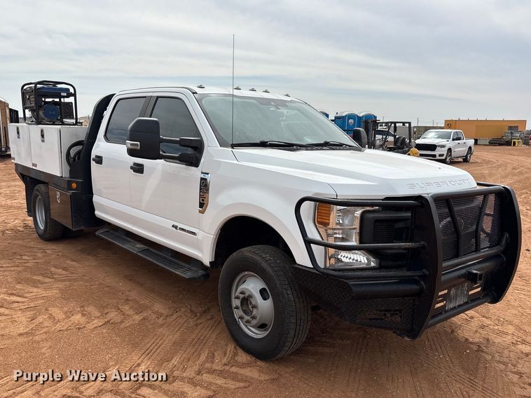 image for item FC2029 2020 Ford F350 Super Duty XL Crew Cab flatbed pickup truck