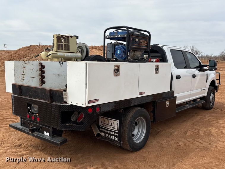 image for item FC2029 2020 Ford F350 Super Duty XL Crew Cab flatbed pickup truck