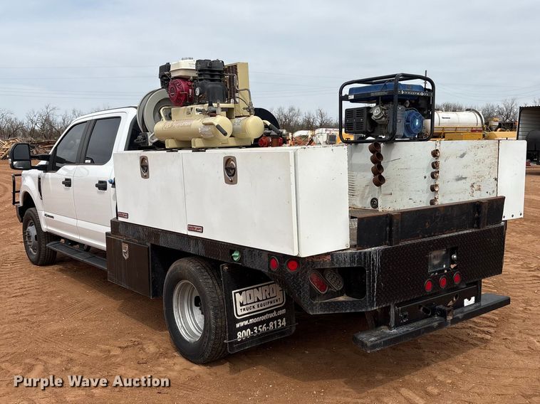 image for item FC2029 2020 Ford F350 Super Duty XL Crew Cab flatbed pickup truck