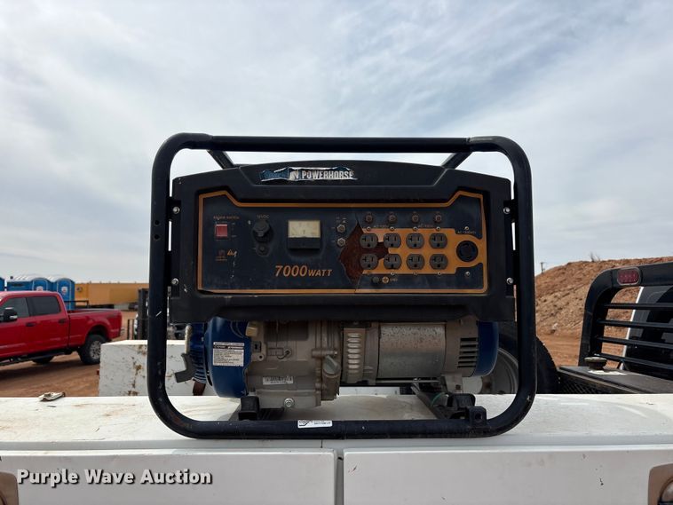 image for item FC2029 2020 Ford F350 Super Duty XL Crew Cab flatbed pickup truck