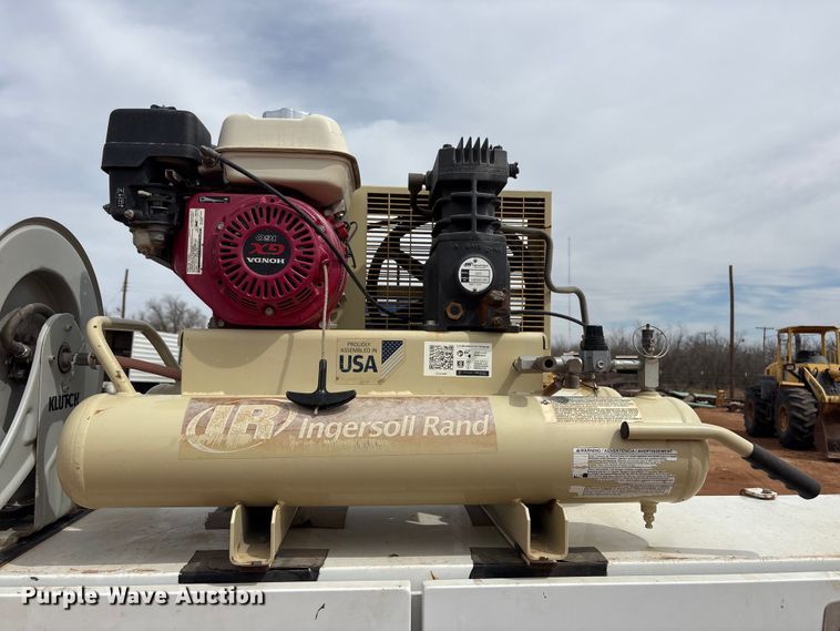 image for item FC2029 2020 Ford F350 Super Duty XL Crew Cab flatbed pickup truck