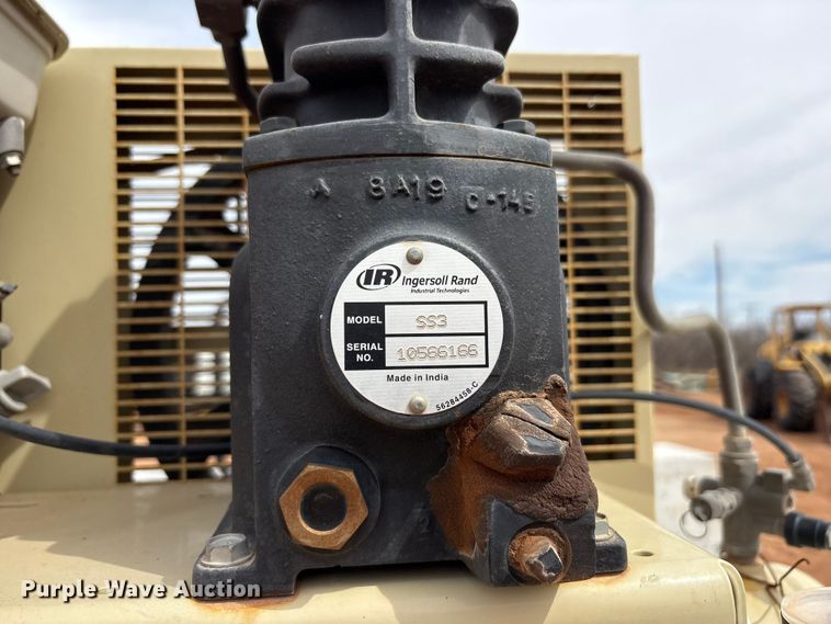 image for item FC2029 2020 Ford F350 Super Duty XL Crew Cab flatbed pickup truck