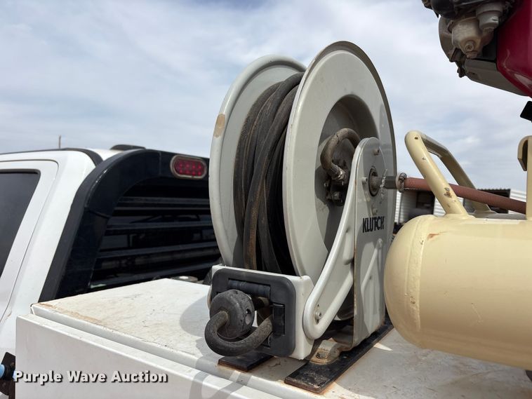 image for item FC2029 2020 Ford F350 Super Duty XL Crew Cab flatbed pickup truck