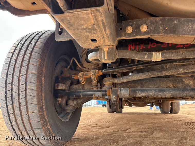 image for item FC2029 2020 Ford F350 Super Duty XL Crew Cab flatbed pickup truck