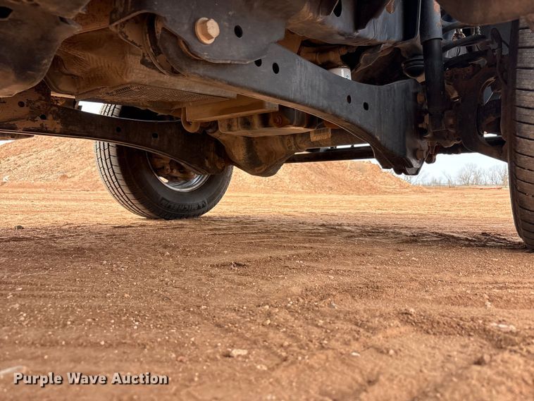 image for item FC2029 2020 Ford F350 Super Duty XL Crew Cab flatbed pickup truck