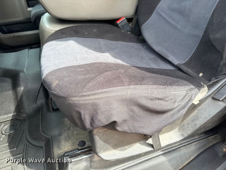 image for item FC2029 2020 Ford F350 Super Duty XL Crew Cab flatbed pickup truck