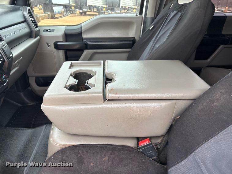 image for item FC2029 2020 Ford F350 Super Duty XL Crew Cab flatbed pickup truck