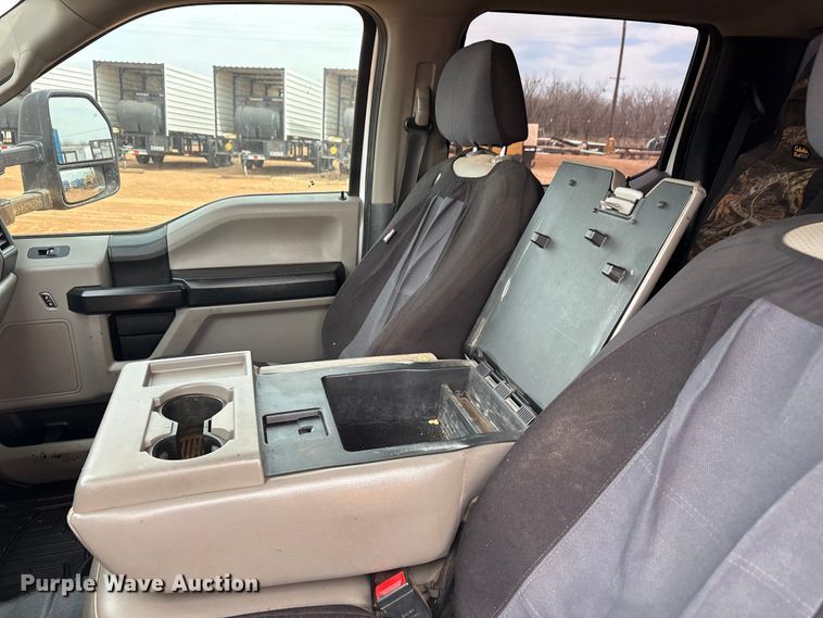 image for item FC2029 2020 Ford F350 Super Duty XL Crew Cab flatbed pickup truck