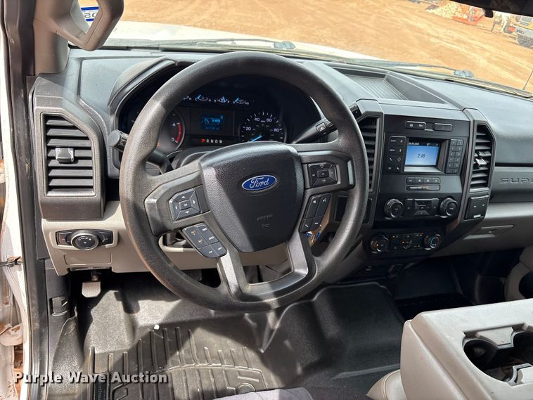 image for item FC2029 2020 Ford F350 Super Duty XL Crew Cab flatbed pickup truck