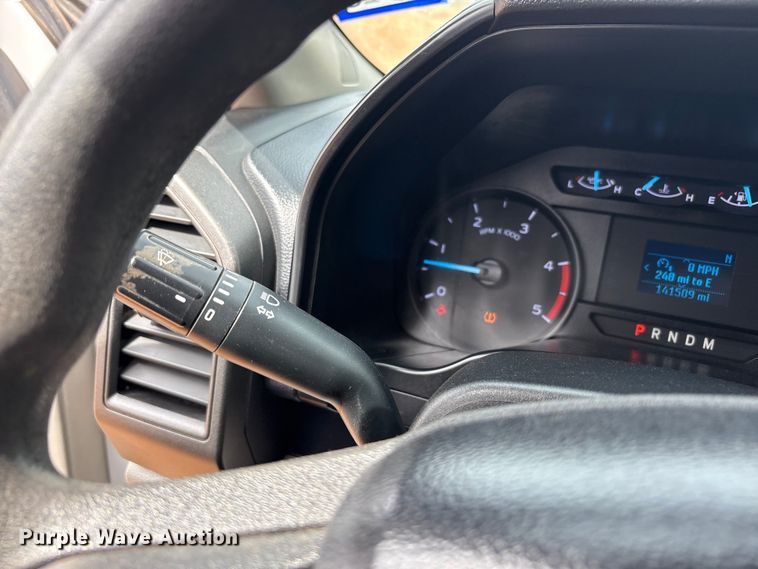 image for item FC2029 2020 Ford F350 Super Duty XL Crew Cab flatbed pickup truck