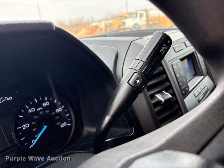 image for item FC2029 2020 Ford F350 Super Duty XL Crew Cab flatbed pickup truck