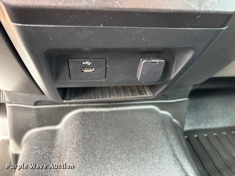 image for item FC2029 2020 Ford F350 Super Duty XL Crew Cab flatbed pickup truck