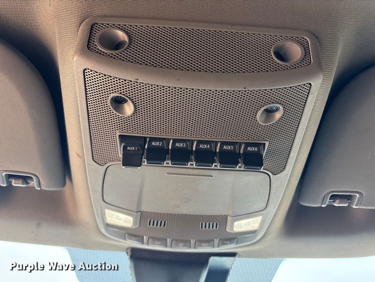 image for item FC2029 2020 Ford F350 Super Duty XL Crew Cab flatbed pickup truck