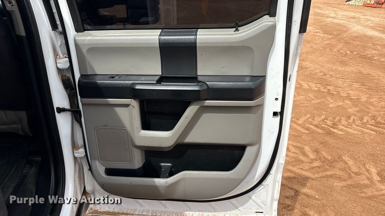 image for item FC2029 2020 Ford F350 Super Duty XL Crew Cab flatbed pickup truck