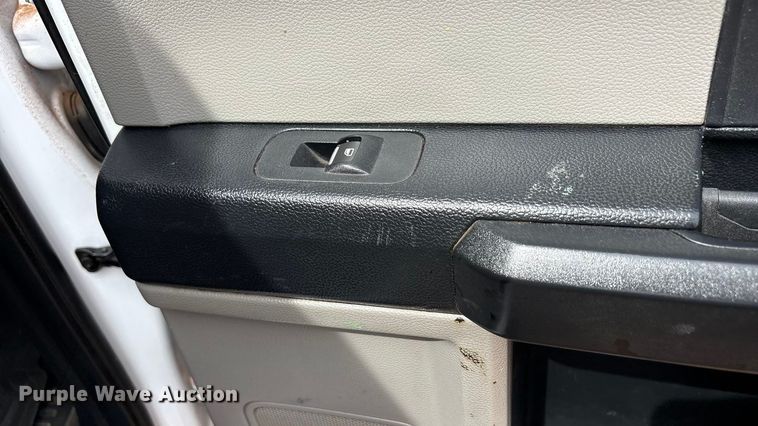 image for item FC2029 2020 Ford F350 Super Duty XL Crew Cab flatbed pickup truck