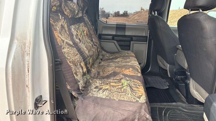 image for item FC2029 2020 Ford F350 Super Duty XL Crew Cab flatbed pickup truck