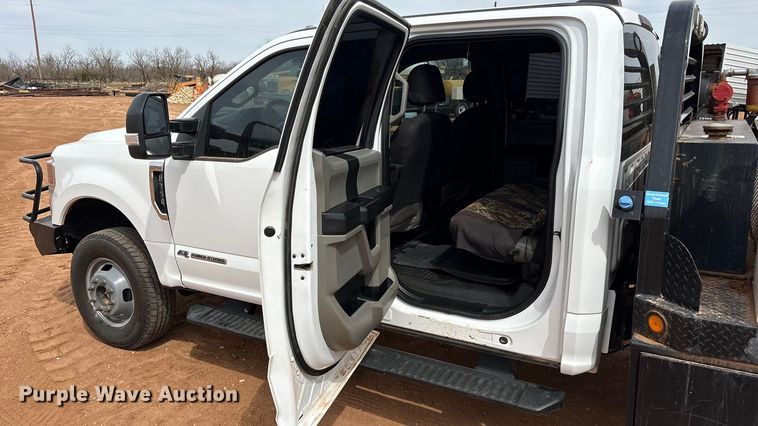 image for item FC2029 2020 Ford F350 Super Duty XL Crew Cab flatbed pickup truck