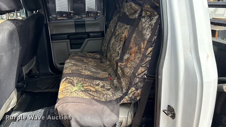 image for item FC2029 2020 Ford F350 Super Duty XL Crew Cab flatbed pickup truck